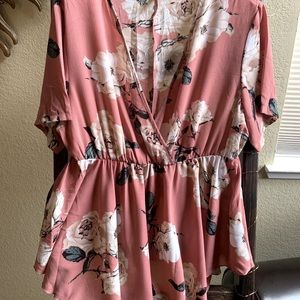 Shein Curve Coral and Cream Floral Print Polyester Top, Size 2XL